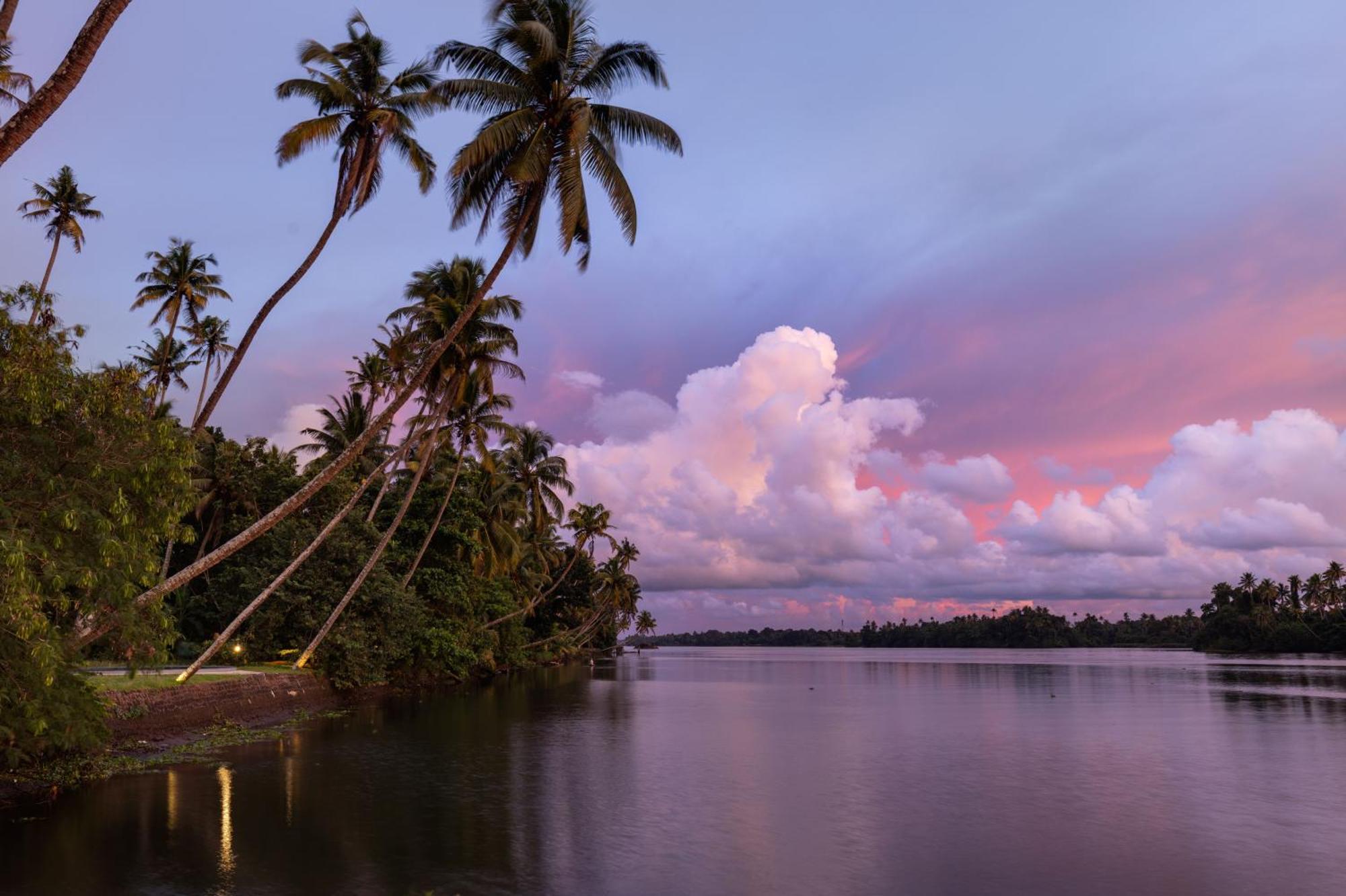Cranganor History Cafe & Riverside Chateau North Paravur Exterior photo